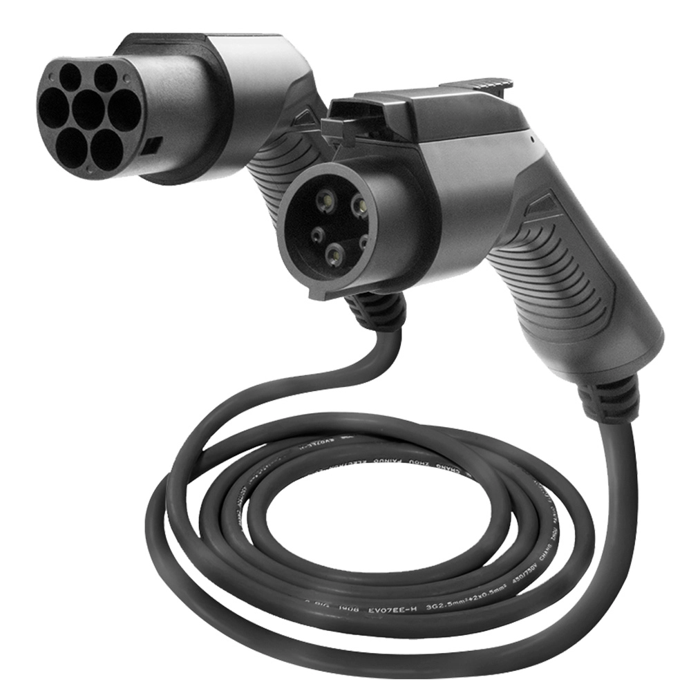 JBM CAVO DI RICARICA PER VEICOLI ELETTRICI, 16 A - <span style=font-weight:bold;>CAVO ELETTRICO DI RICARICA PER AUTO, 16 A, DAL TIPO 1 AL TIPO 2</span><br />Il cavo di ricarica opzionale rende la vostra vita quotidiana più flessibile e viene fornito con diversi connettori per soddisfare le vostre esigenze specifiche. 
Per i veicoli elettrici e ibridi. 
Tipo 1 - Tipo 2 ( SAE J1772).  
Capacità di carica fino a 11 kW.
3,6 A (monofase). 
Lunghezza del cavo: 5 metri. 
Classe di impermeabilità: IP66
