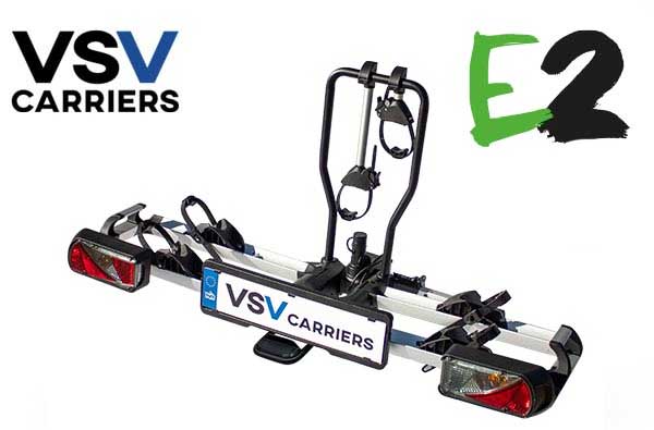 VSV E2 - <b>ANCHE PER E-BIKE</b><br />
Capacità 2 bici anche e-BIKE (+ 1 bici optional cod. BCVSVEXT3ZX). Carico Max 60 Kg. Peso articolo 17 Kg. in acciaio e alluminio. Portabici pieghevole. Funzione reclinabile per l'apertura del bagagliaio. Passo bici: qualsiasi misura fino a 1350 mm.
Presa 7/13 poli- SPECIALE CON SUPPORTI RUOTA MAGGIORATI
